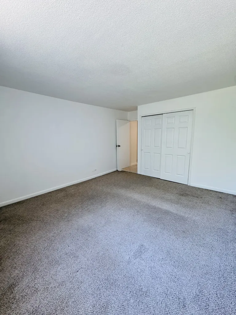 2211 South Stewart Avenue Lombard IL 60148