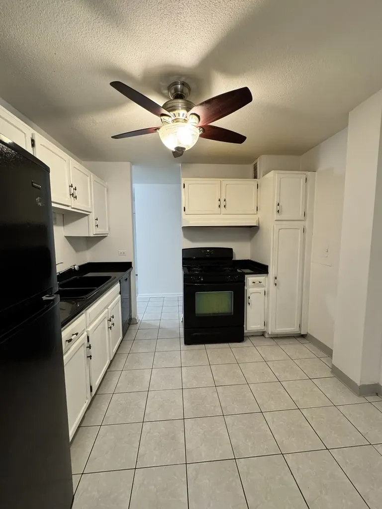 2211 South Stewart Avenue Lombard IL 60148