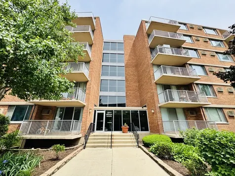 2211 South Stewart Avenue Lombard IL 60148