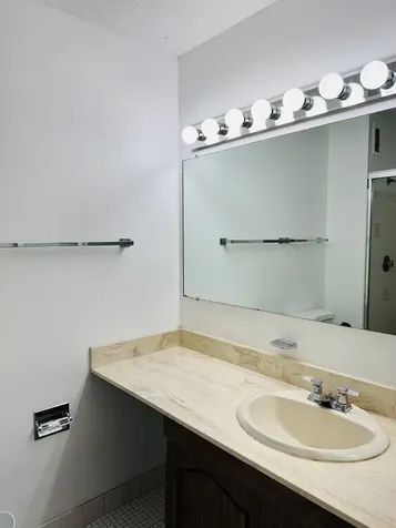 2211 South Stewart Avenue Lombard IL 60148