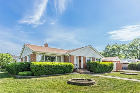 718 North Russel Mount Prospect IL 60056
