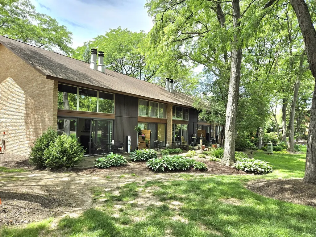 5961 Meadow Drive Lisle IL 60532