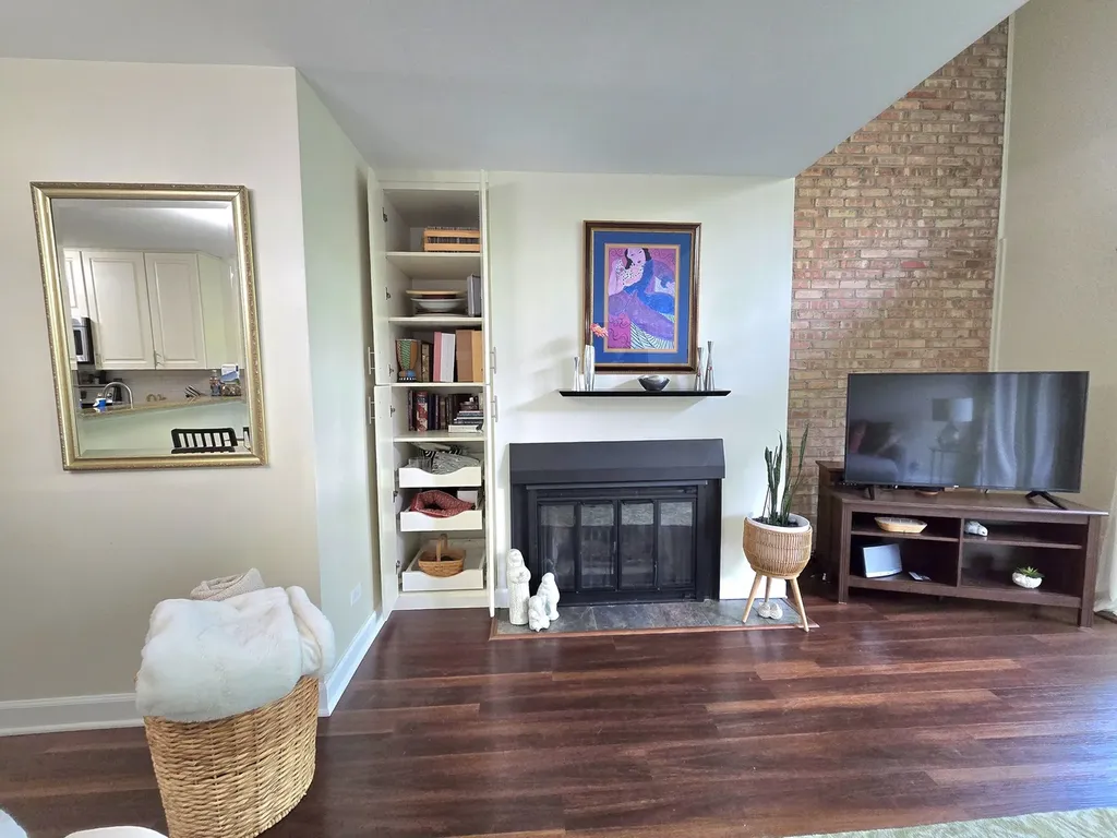 5961 Meadow Drive Lisle IL 60532