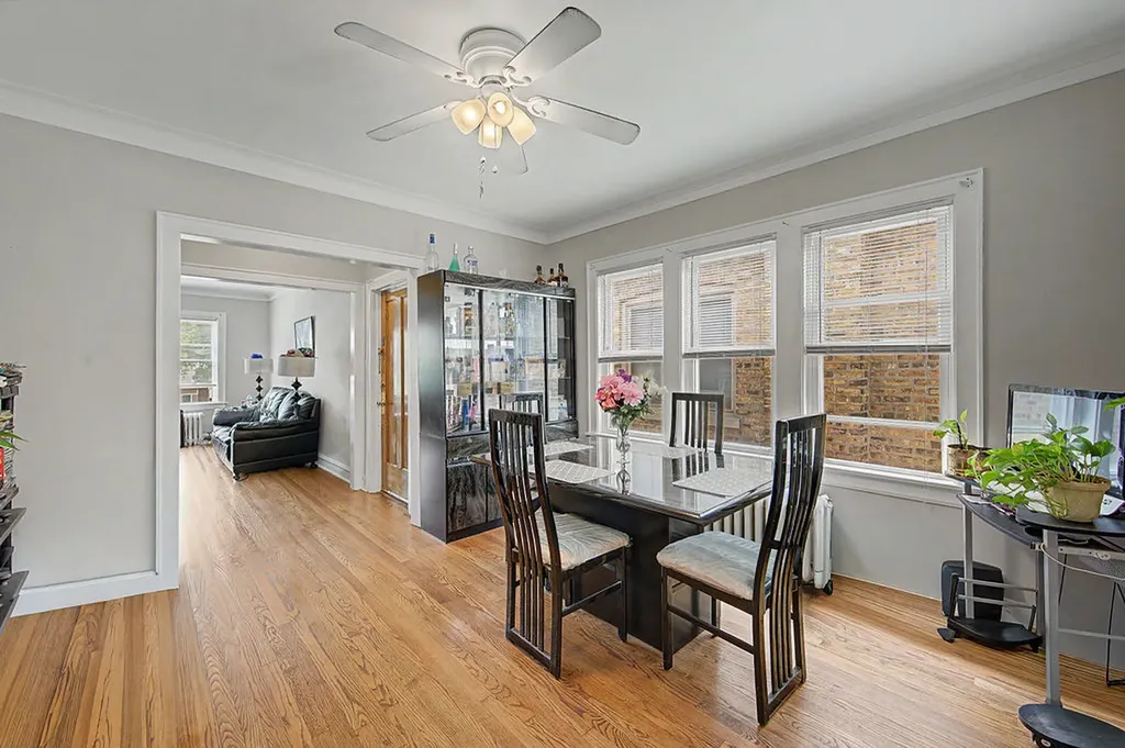 4450 North Mango Avenue Chicago IL 60630