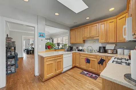 4450 North Mango Avenue Chicago IL 60630