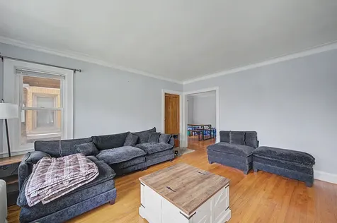 4450 North Mango Avenue Chicago IL 60630