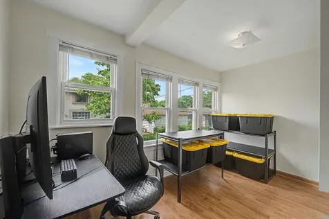 4450 North Mango Avenue Chicago IL 60630