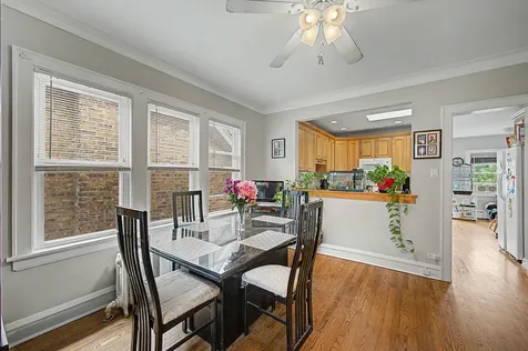 4450 North Mango Avenue Chicago IL 60630