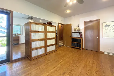 34841 North Leonard Avenue Ingleside IL 60041