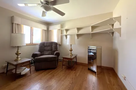34841 North Leonard Avenue Ingleside IL 60041