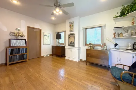 34841 North Leonard Avenue Ingleside IL 60041