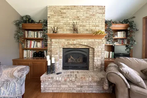 34841 North Leonard Avenue Ingleside IL 60041