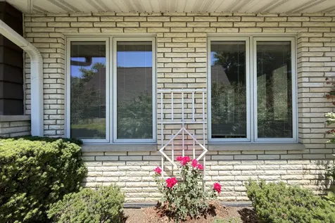 34841 North Leonard Avenue Ingleside IL 60041