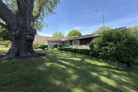34841 North Leonard Avenue Ingleside IL 60041