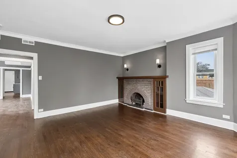 8210 South Marshfield Avenue Chicago IL 60620