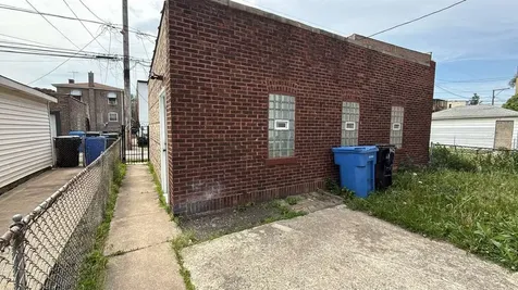 8210 South Marshfield Avenue Chicago IL 60620