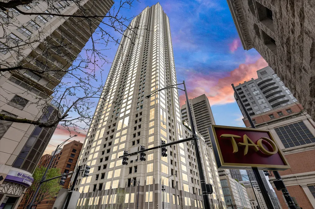 33 West Ontario Street Chicago IL 60654