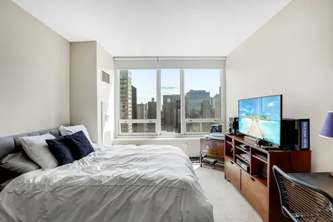 33 West Ontario Street Chicago IL 60654
