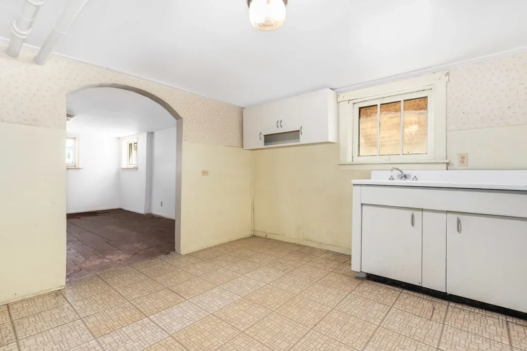 4826 South Kolin Avenue Chicago IL 60632