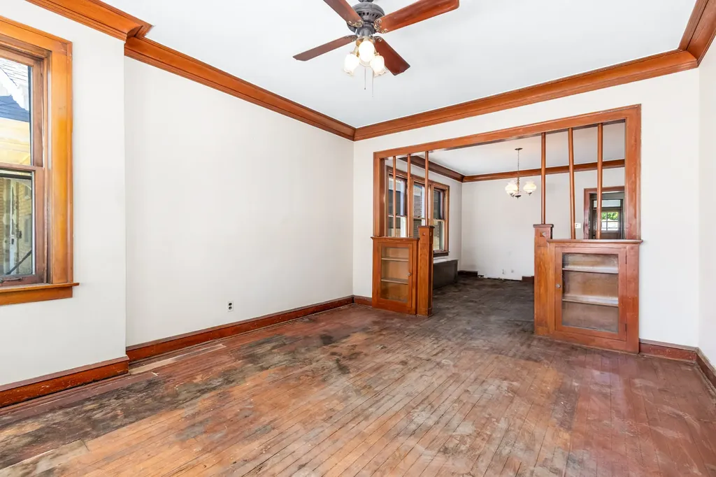 4826 South Kolin Avenue Chicago IL 60632