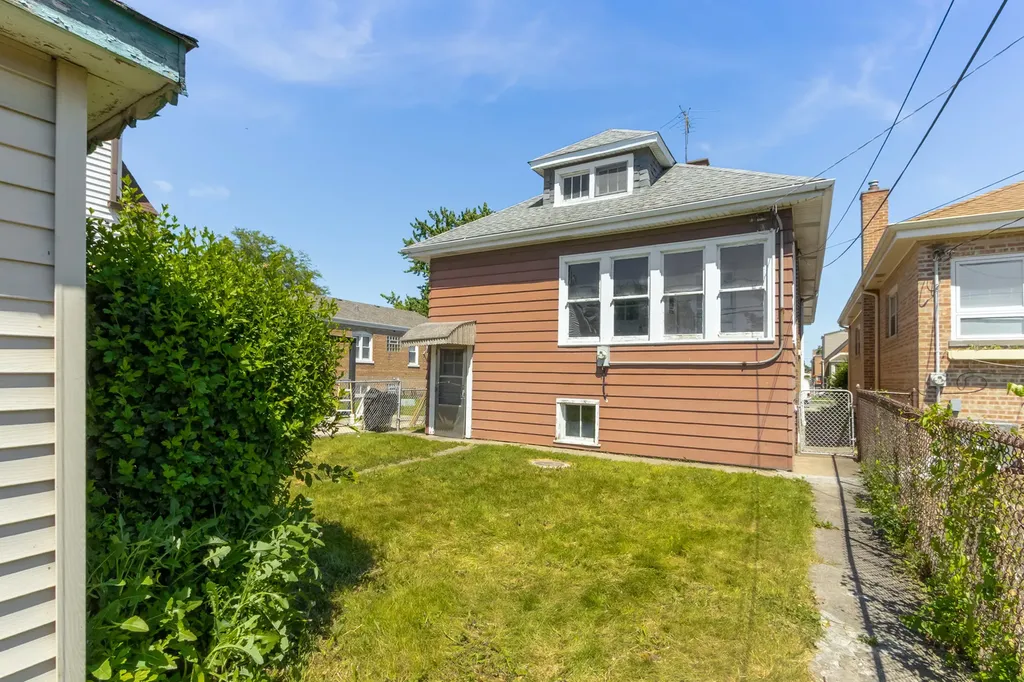 4826 South Kolin Avenue Chicago IL 60632