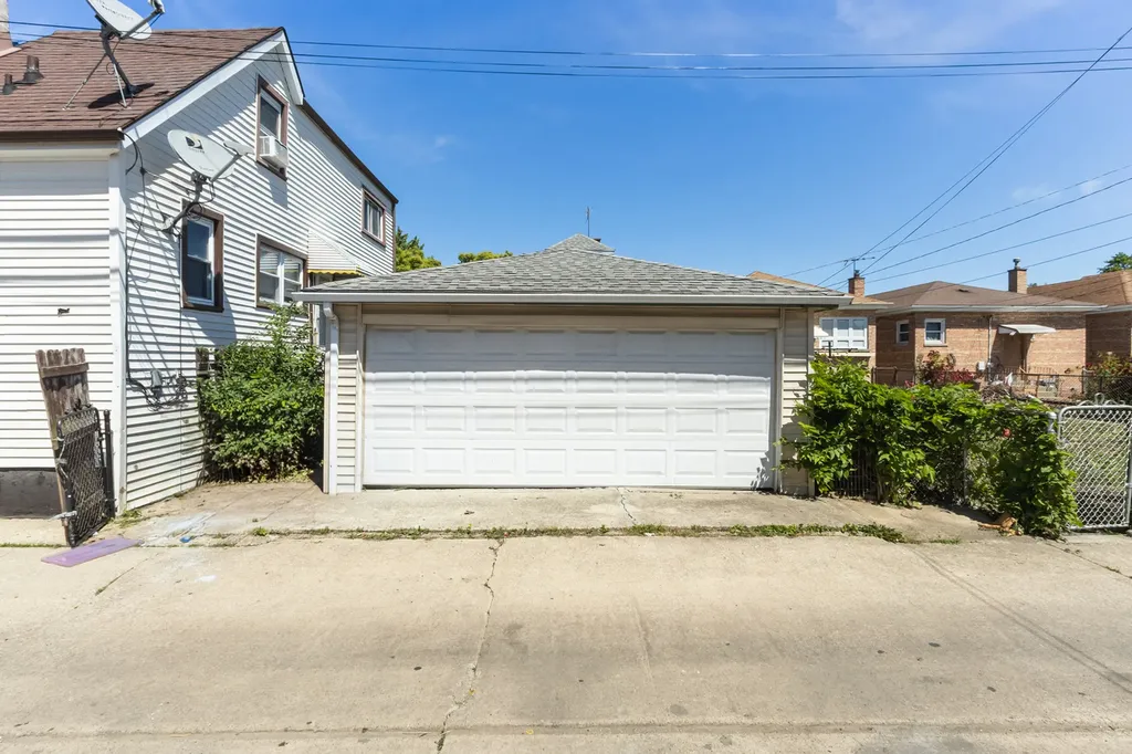 4826 South Kolin Avenue Chicago IL 60632