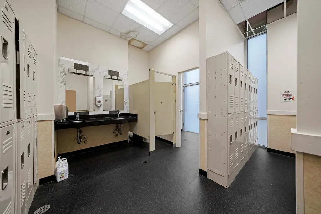 1720 West North Avenue Chicago IL 60622
