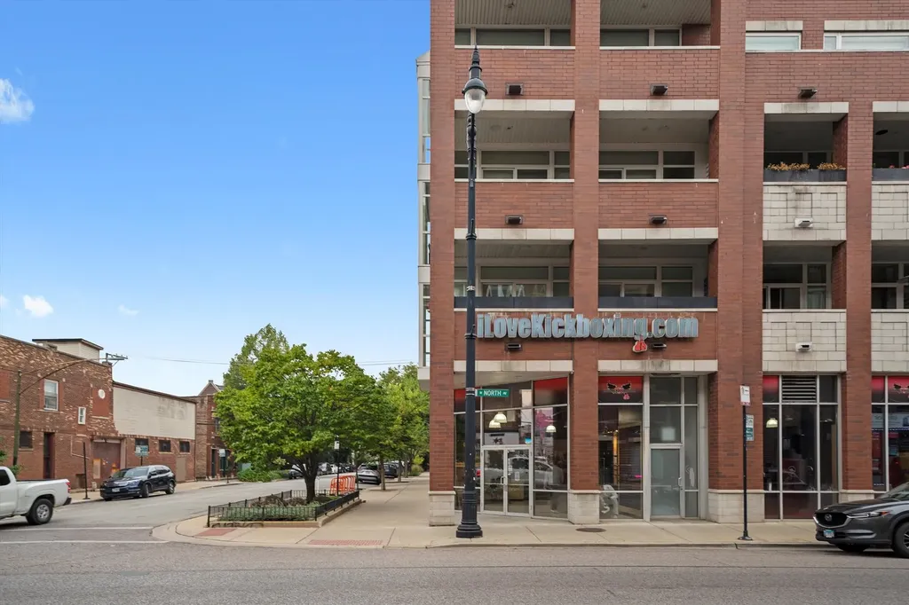 1720 West North Avenue Chicago IL 60622