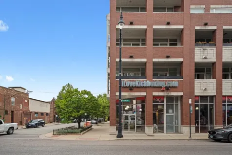 1720 West North Avenue Chicago IL 60622
