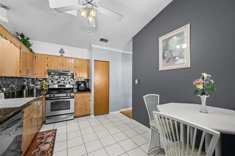 9130 West 95th Street Hickory Hills IL 60457