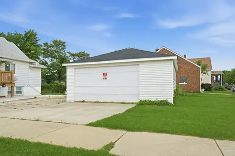 348 Pulaski Road Calumet City IL 60409