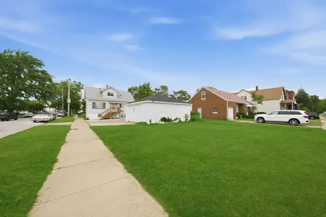 348 Pulaski Road Calumet City IL 60409