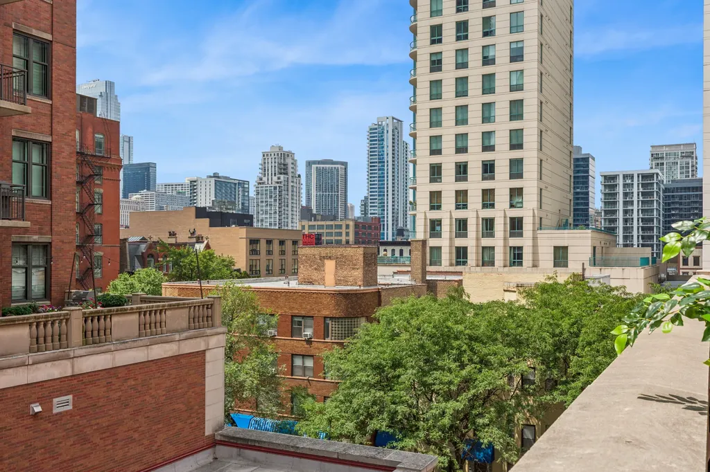 33 West Huron Street Chicago IL 60654