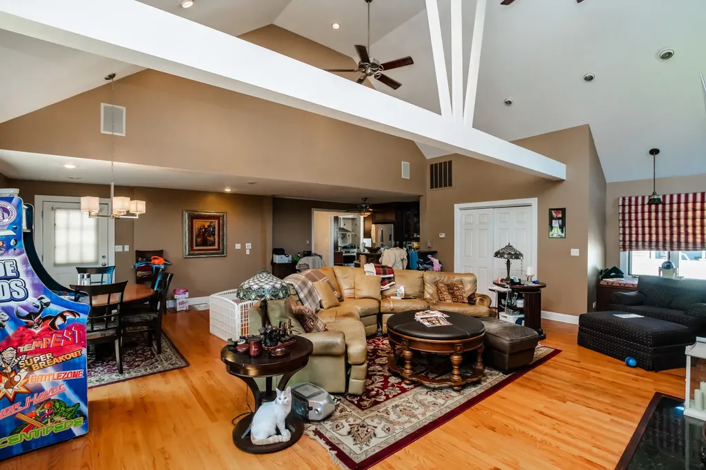 3912 West 107th Street Chicago IL 60655