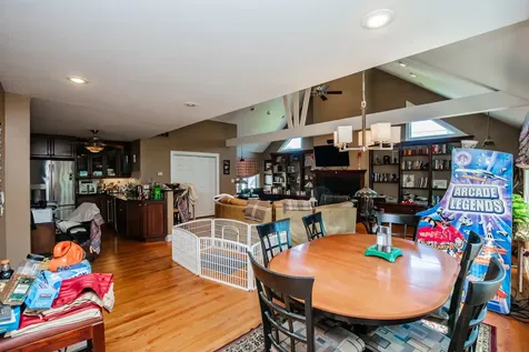 3912 West 107th Street Chicago IL 60655