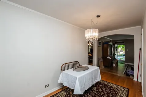 3912 West 107th Street Chicago IL 60655