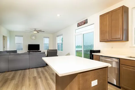 2411 Fairfield Avenue Yorkville IL 60560