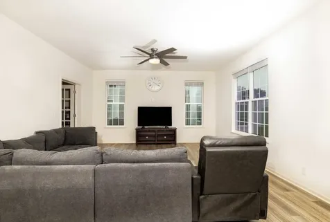 2411 Fairfield Avenue Yorkville IL 60560