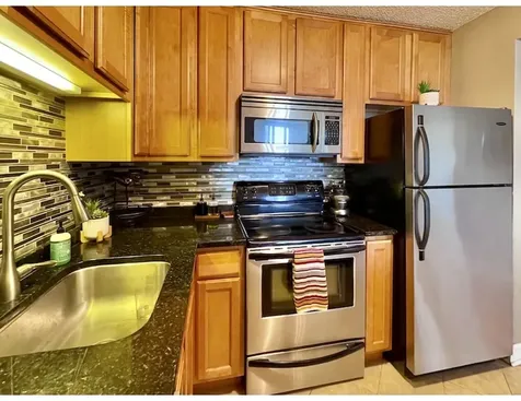 111 West Maple Street Chicago IL 60610