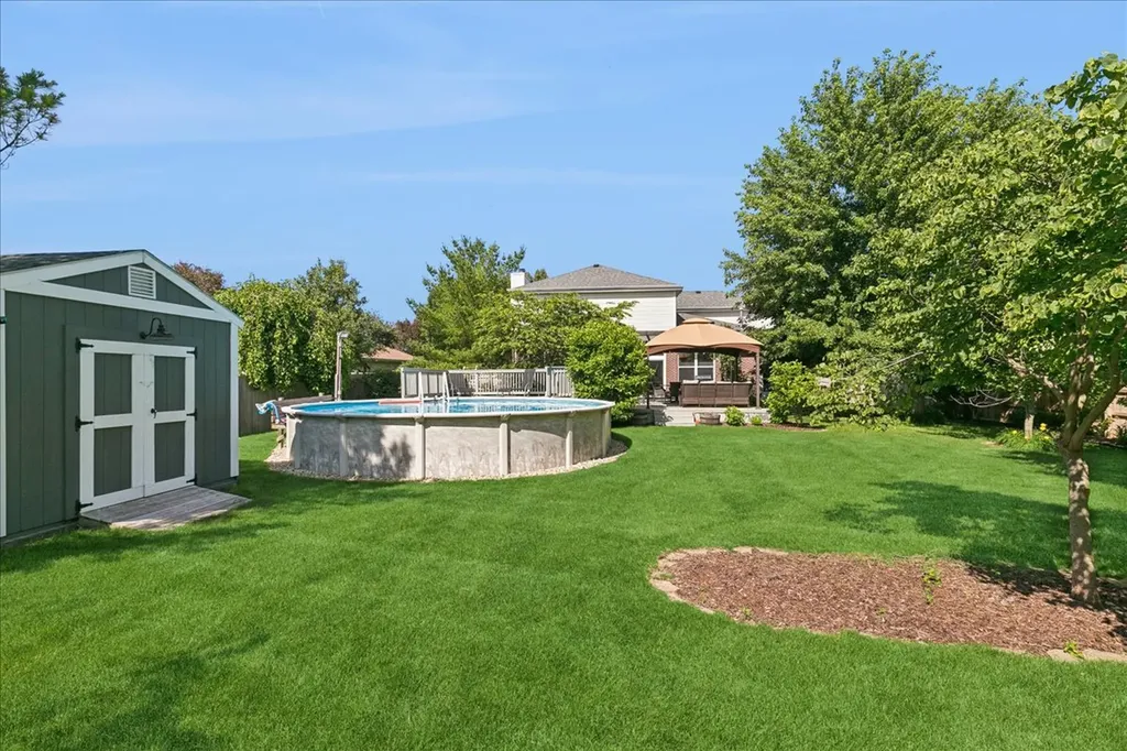 2717 Tanaga Basin New Lenox IL 60451