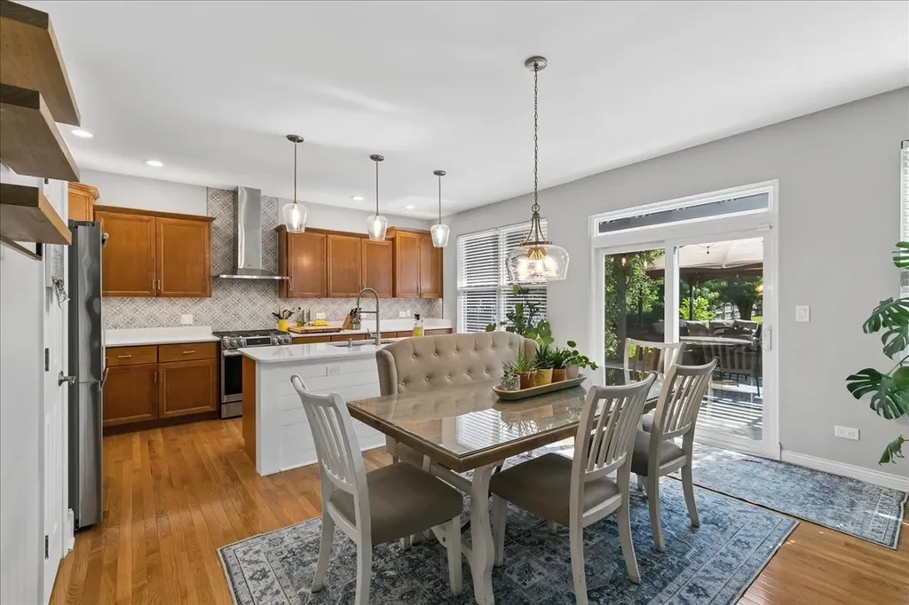 2717 Tanaga Basin New Lenox IL 60451