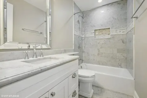 3518 North Wilton Avenue Chicago IL 60657