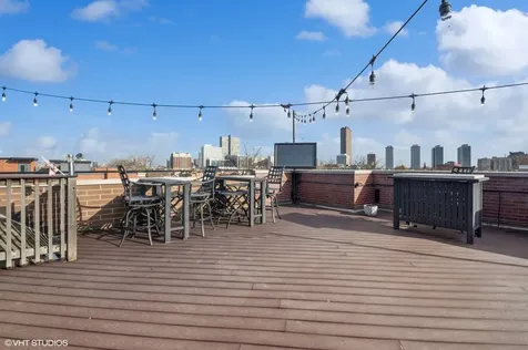 3518 North Wilton Avenue Chicago IL 60657