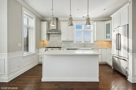 3518 North Wilton Avenue Chicago IL 60657