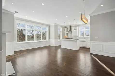 3518 North Wilton Avenue Chicago IL 60657