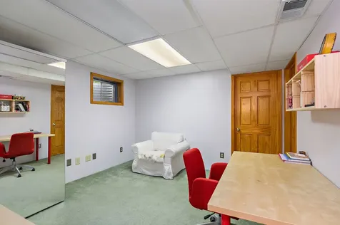 924 South Locust Street Sycamore IL 60178