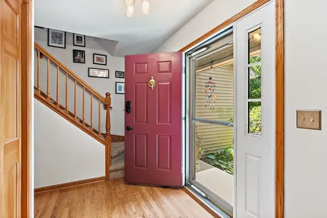 924 South Locust Street Sycamore IL 60178