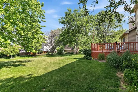 924 South Locust Street Sycamore IL 60178