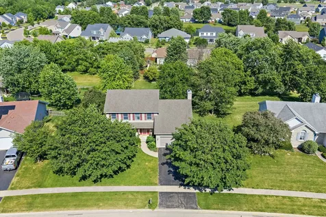 924 South Locust Street Sycamore IL 60178