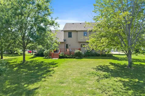 924 South Locust Street Sycamore IL 60178